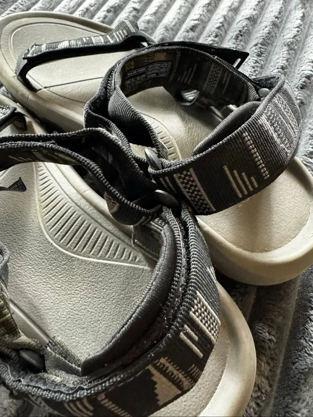 Teva Mens Hurricane XLT Sandals Size 11